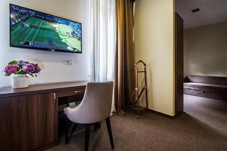 Central Luxury Rooms Omiš Esterno foto