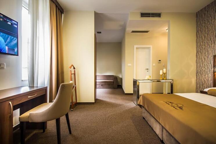 Central Luxury Rooms Omiš Esterno foto