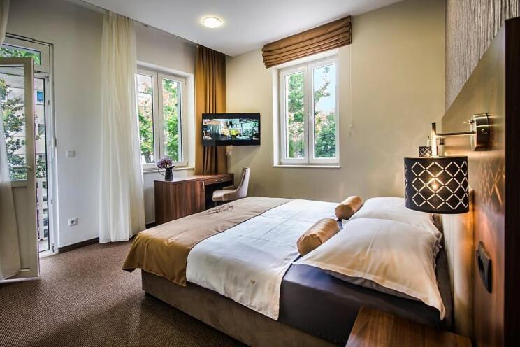 Central Luxury Rooms Omiš Esterno foto