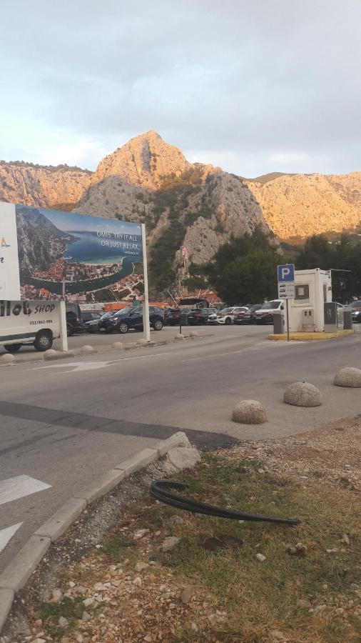Central Luxury Rooms Omiš Esterno foto